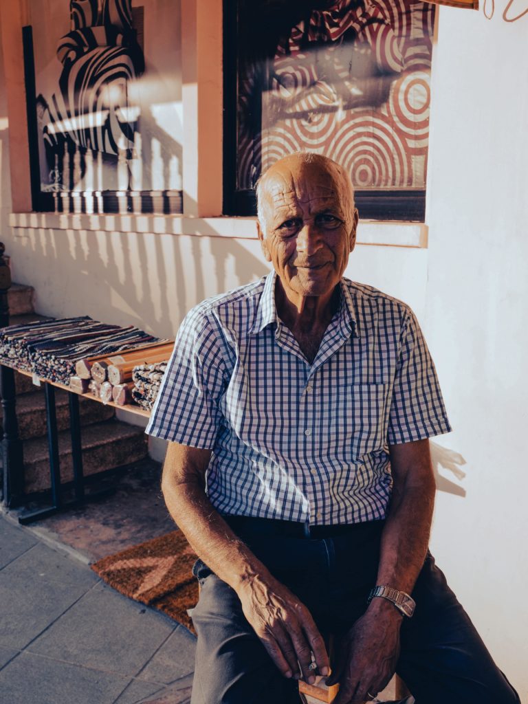 Greckocypryjski sprzedawca tkanin